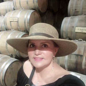 Meet your Posher, Angélica